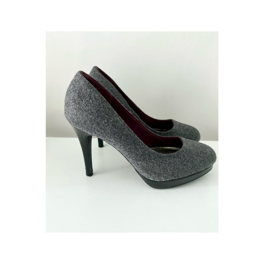 Beautiful Heels 🩶